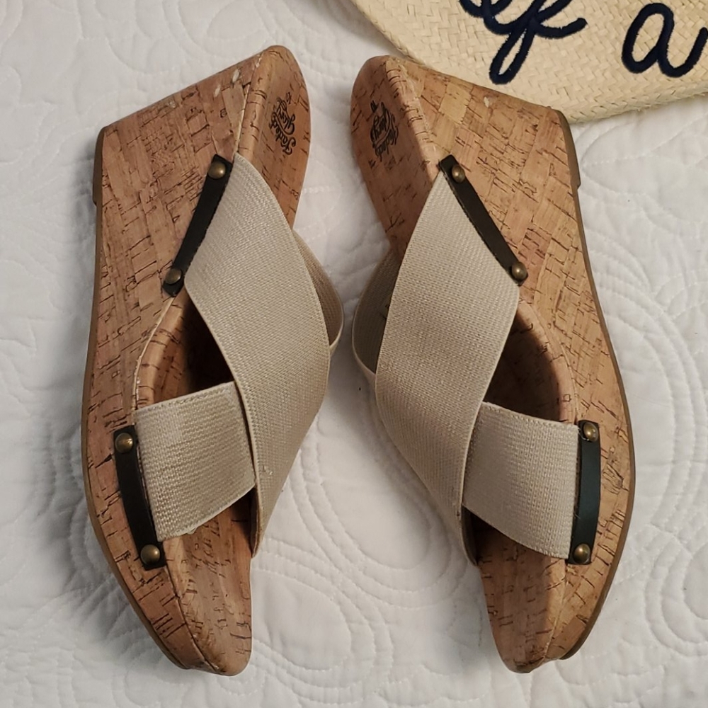 Sandals - Picture 3 of 3
